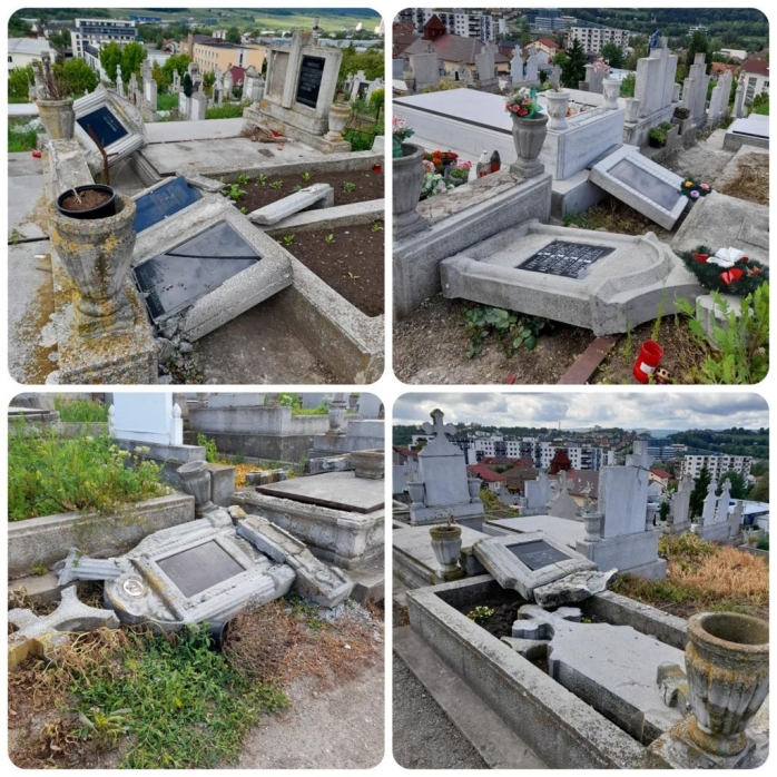 FOTO. Cimitirul Cordoș din Dâmbul Rotund, VANDALIZAT. Clujeancă: „Cimitirul trebuie păzit. E inadmisibil ce s-a întâmplat”